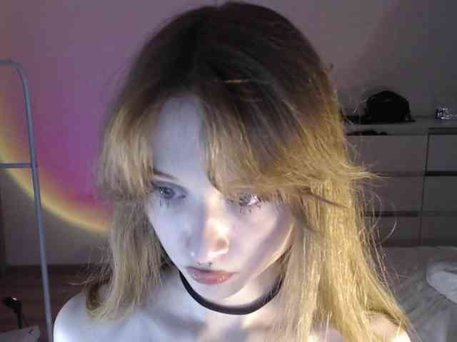mnepohuyy webcam