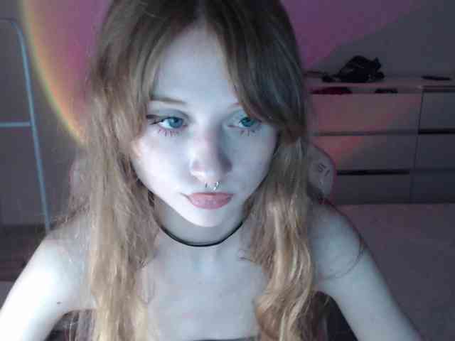 mnepohuyy webcam