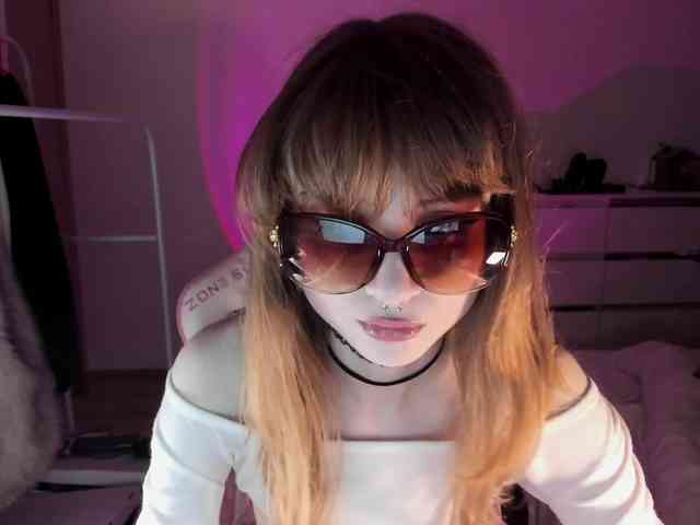 mnepohuyy webcam