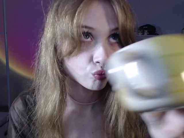 mnepohuyy webcam