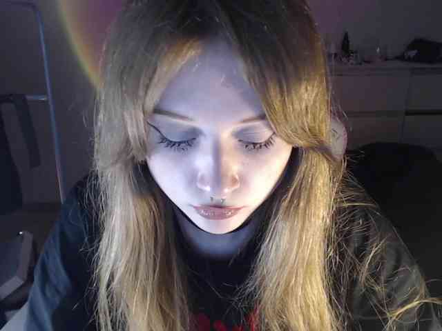 mnepohuyy webcam