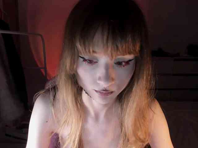 mnepohuyy webcam