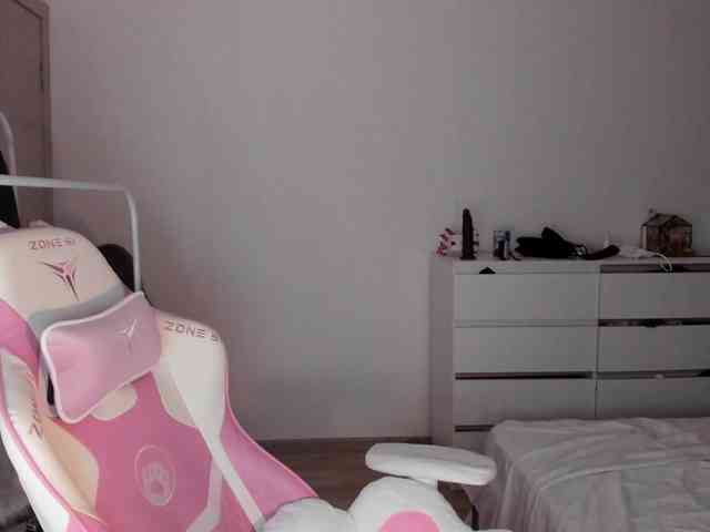 mnepohuyy webcam
