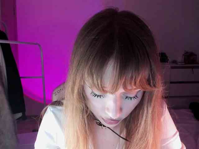 mnepohuyy webcam