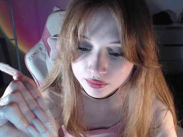 mnepohuyy webcam