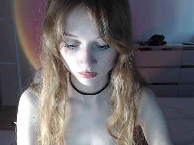 mnepohuyy webcam