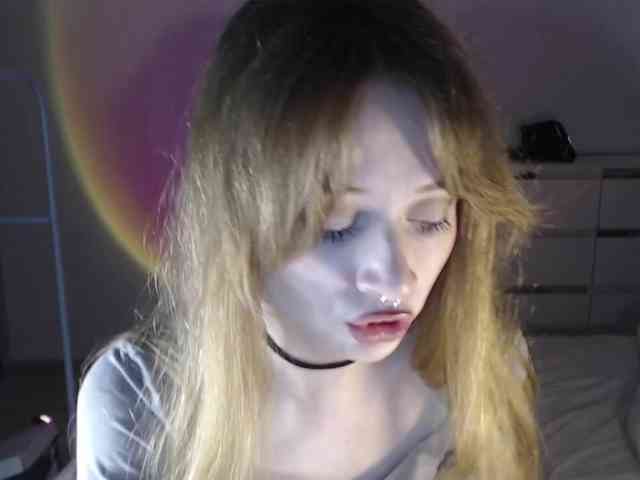 mnepohuyy webcam