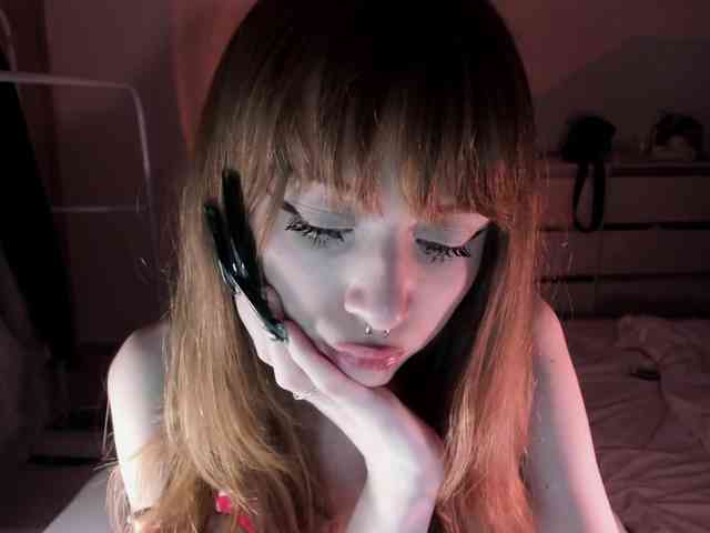 mnepohuyy webcam