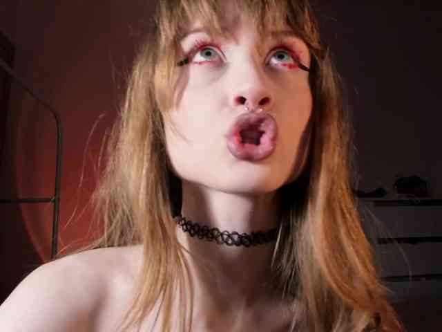 mnepohuyy webcam
