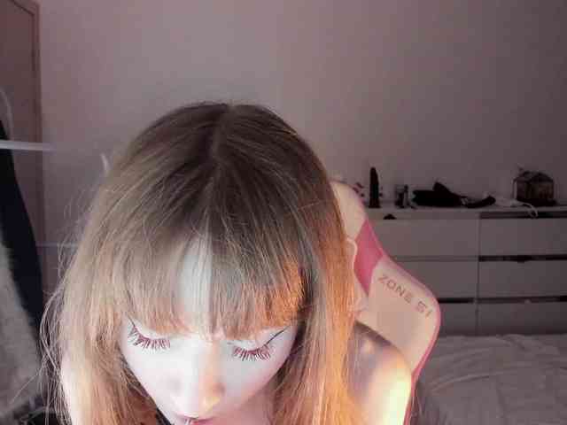 mnepohuyy webcam