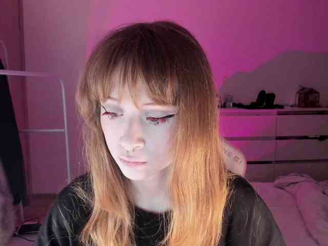 mnepohuyy webcam