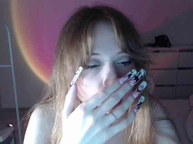 mnepohuyy webcam
