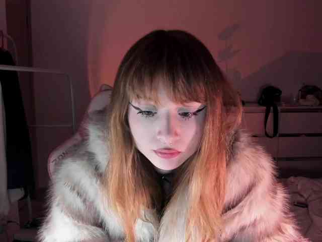 mnepohuyy webcam