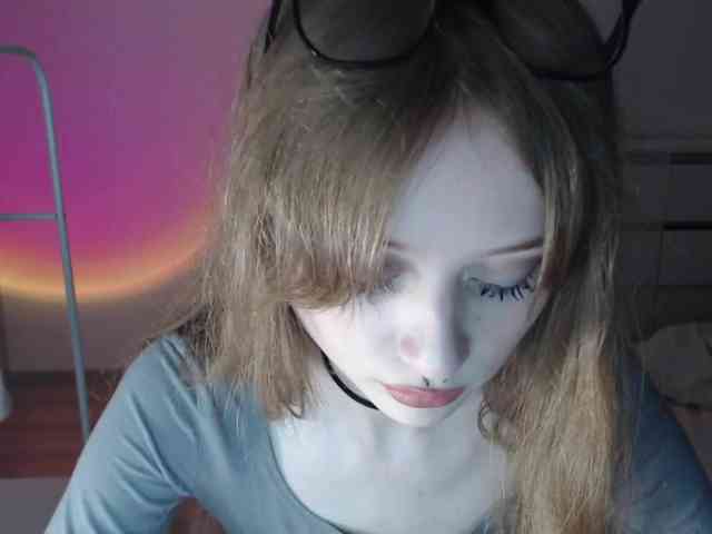mnepohuyy webcam
