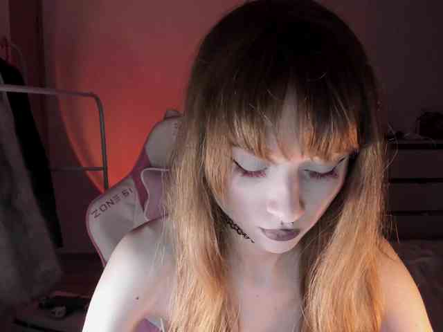 mnepohuyy webcam