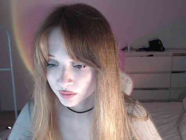 mnepohuyy webcam