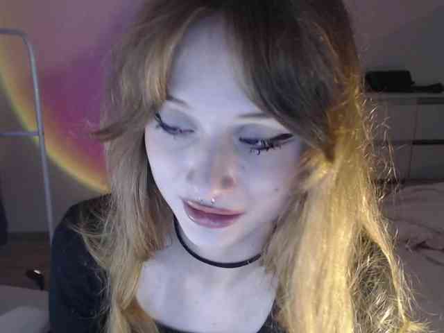 mnepohuyy webcam