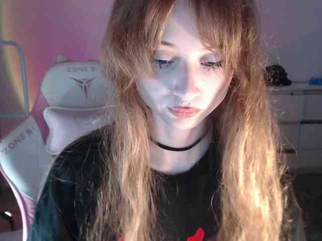 mnepohuyy webcam