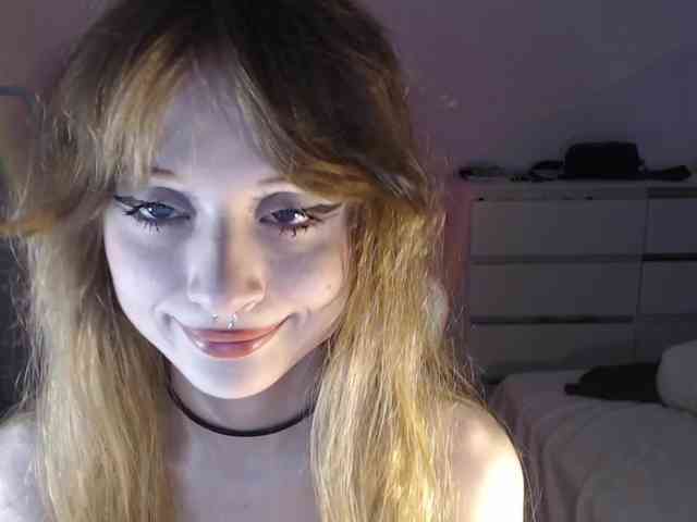mnepohuyy webcam