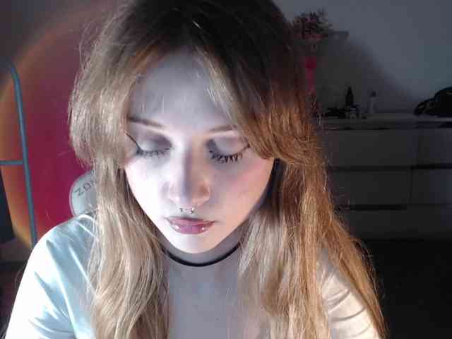 mnepohuyy webcam