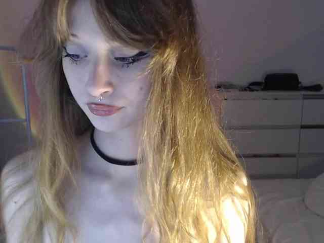 mnepohuyy webcam