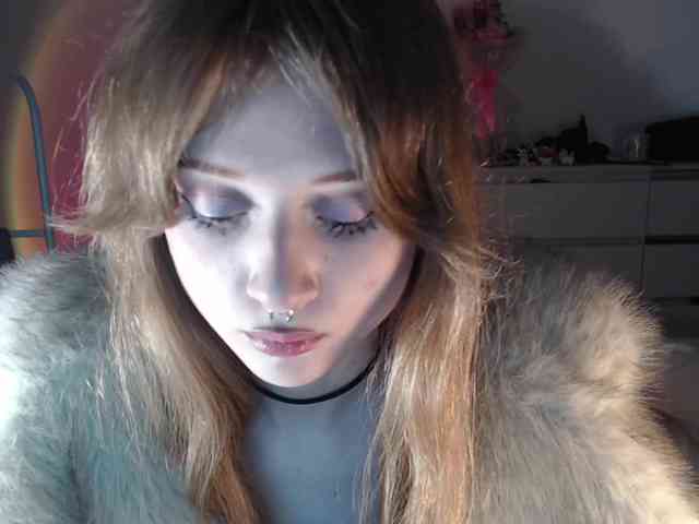 mnepohuyy webcam