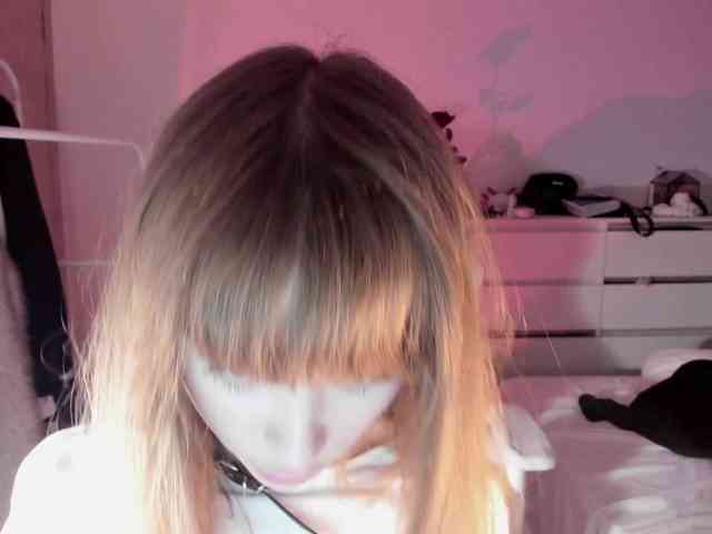 mnepohuyy webcam