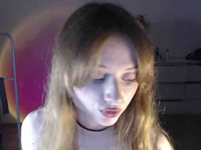 mnepohuyy webcam