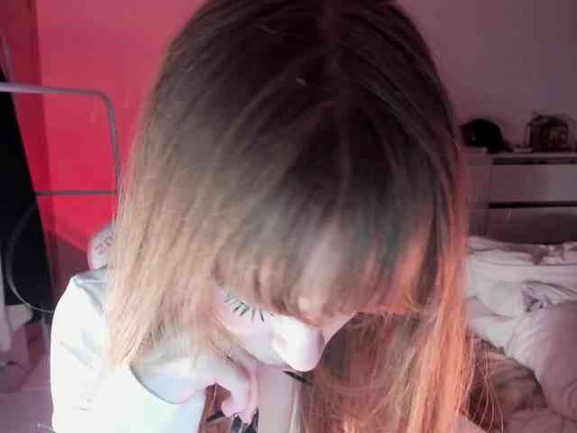 mnepohuyy webcam