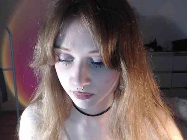 mnepohuyy webcam