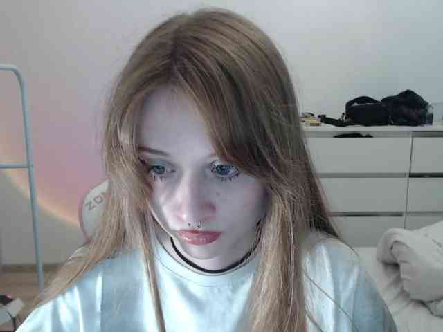 mnepohuyy webcam