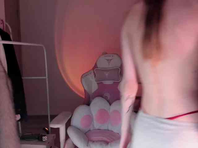 mnepohuyy webcam