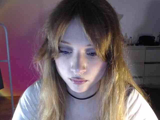 mnepohuyy webcam