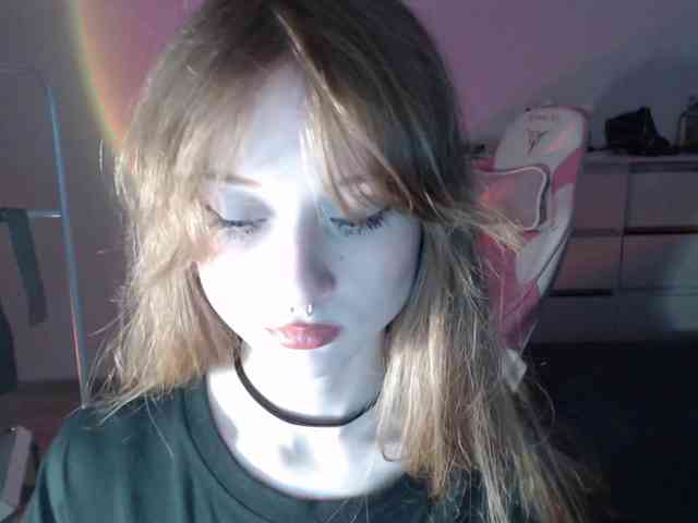 mnepohuyy webcam