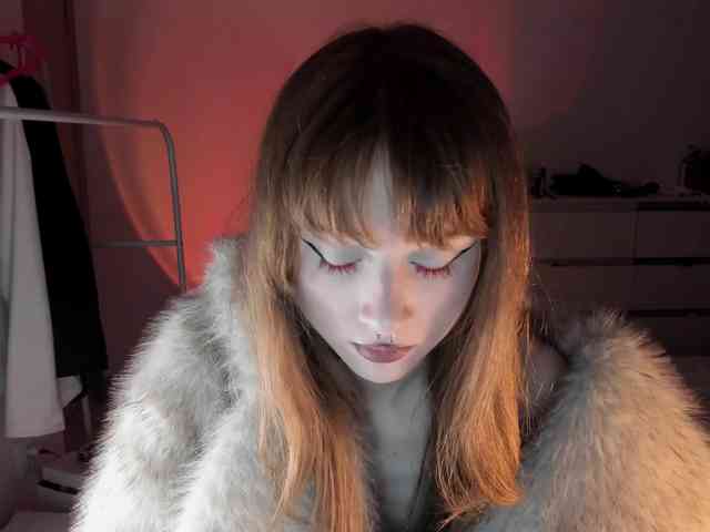 mnepohuyy webcam