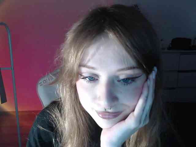 mnepohuyy webcam
