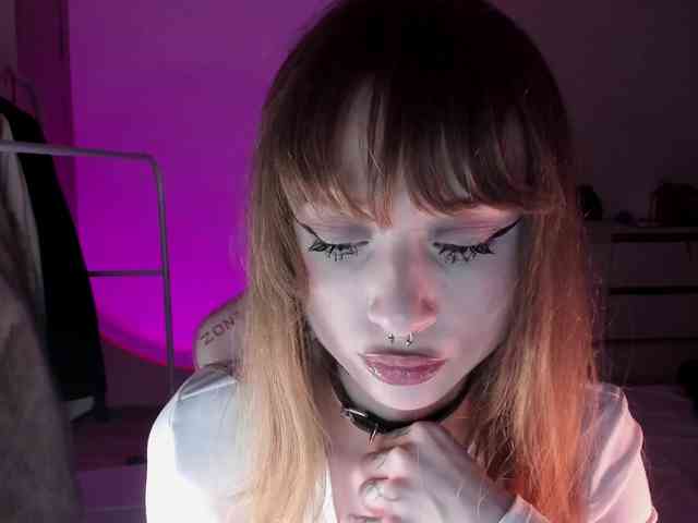 mnepohuyy webcam