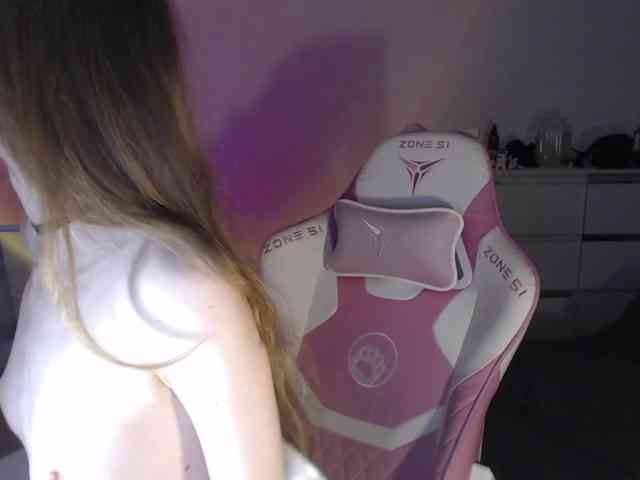 mnepohuyy webcam