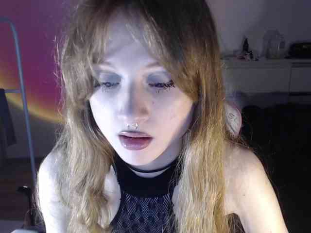 mnepohuyy webcam