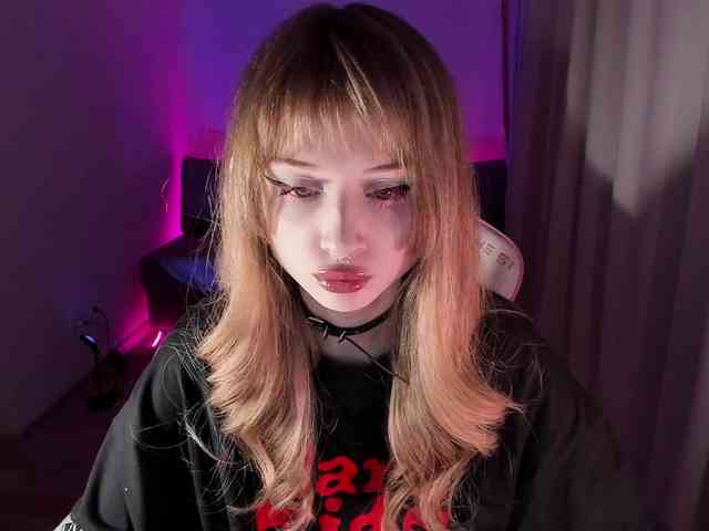 Live Sex Chat with mnepohuyy (@mnepohuyy)