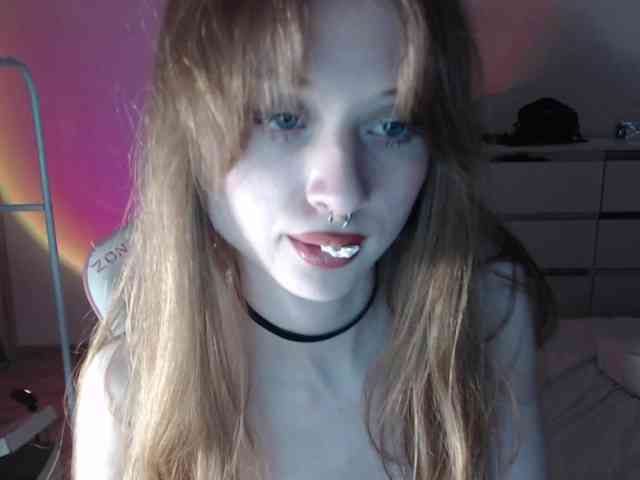 mnepohuyy webcam