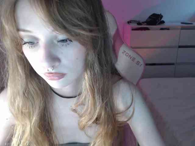mnepohuyy webcam
