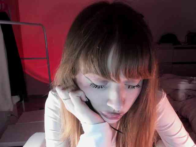 mnepohuyy webcam
