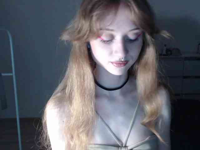 mnepohuyy webcam