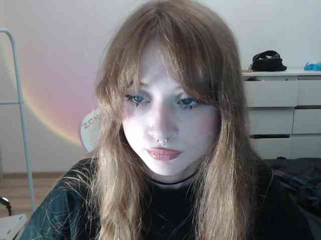 mnepohuyy webcam