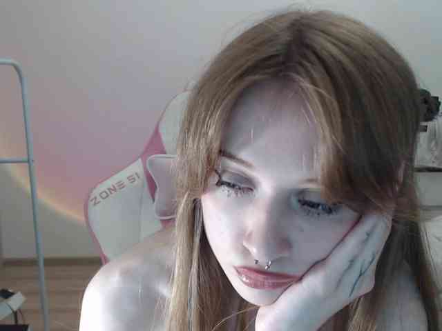 mnepohuyy webcam