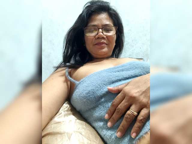 revive02's BongaCams show and profile