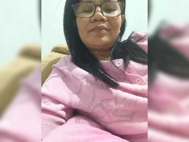 revive02's BongaCams show and profile