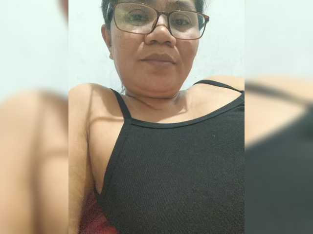 revive02's BongaCams show and profile