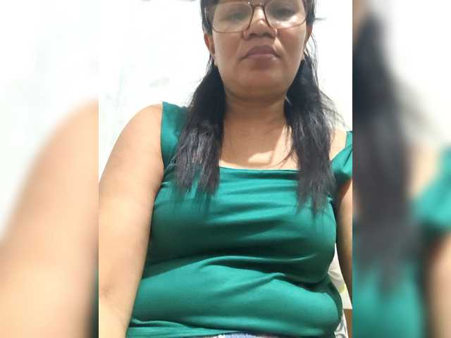 revive02's BongaCams show and profile